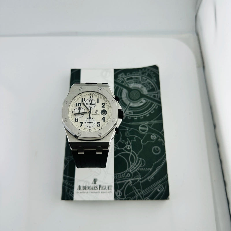 Audemars Piguet Royal Oak Offshore Safari White Dial on Rubber Strap Ref 26170ST with Papers 2011