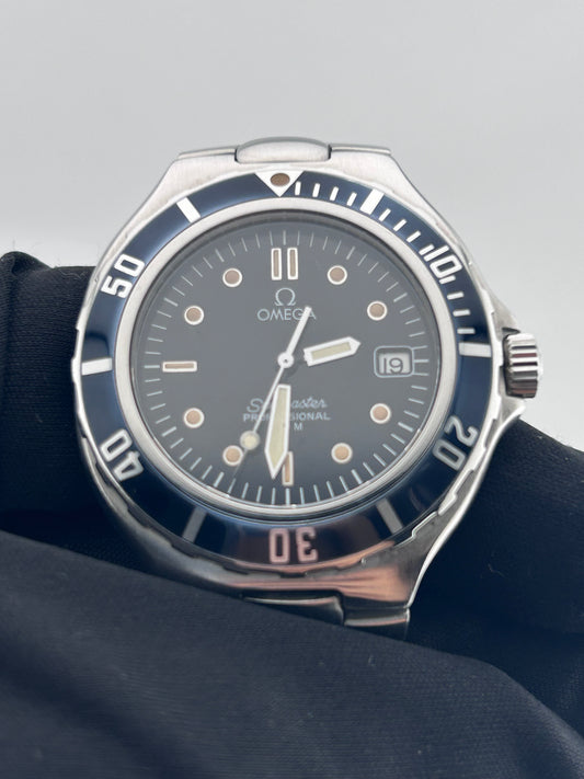 Omega Seamaster Professional 200M Dark Blue Dial on Stainless Steel Ref. 2850.5 — view 2