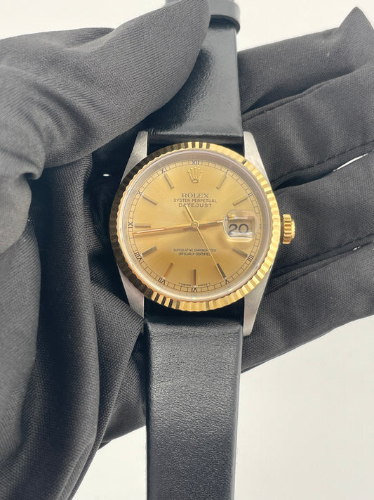Rolex Datejust 36 Champagne Stick Dial on Generic Black Leather Strap Ref. 16233 1996 — view 2