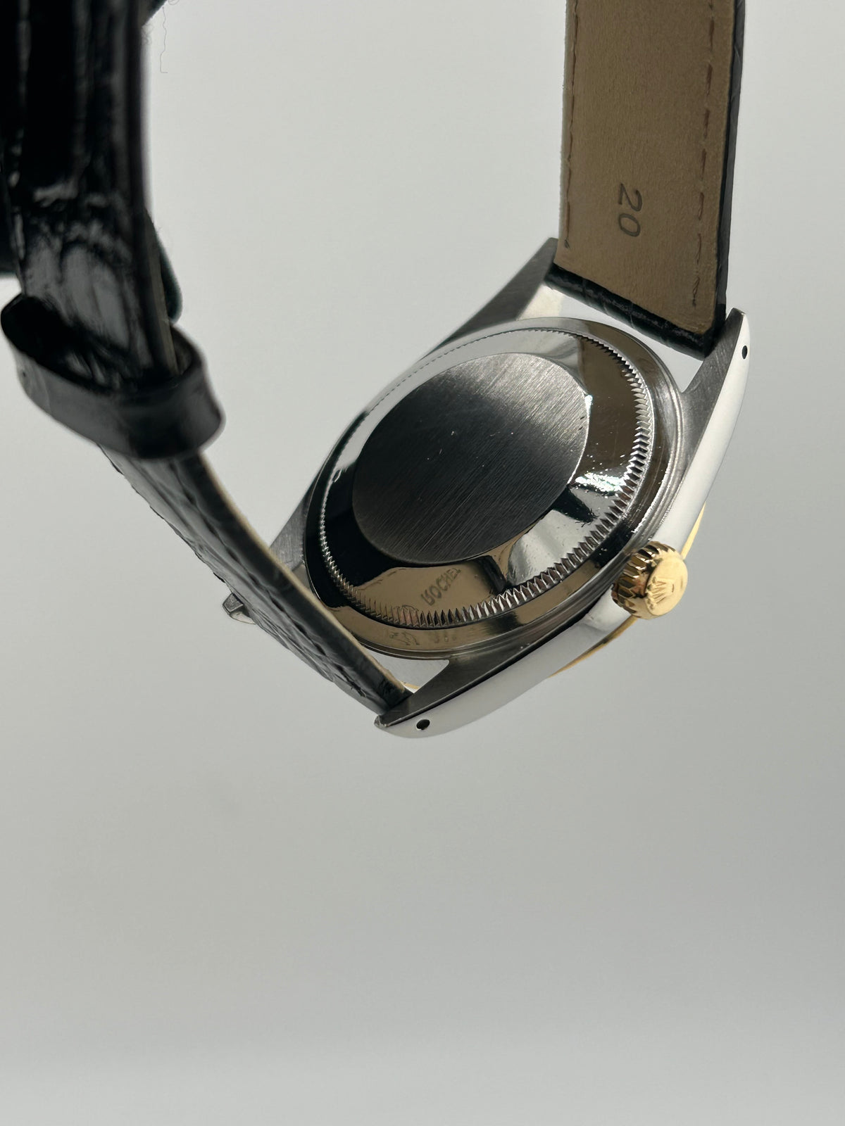 Rolex Datejust 36 Champagne Stick Dial on Generic Black Leather Strap Ref. 16233 1991 — view 6