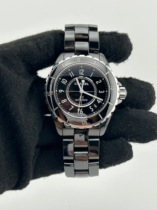 Chanel J12 Black Dial on Ceramic And Steel Bracelet Ref. H0685 Complete 2011 — view 2