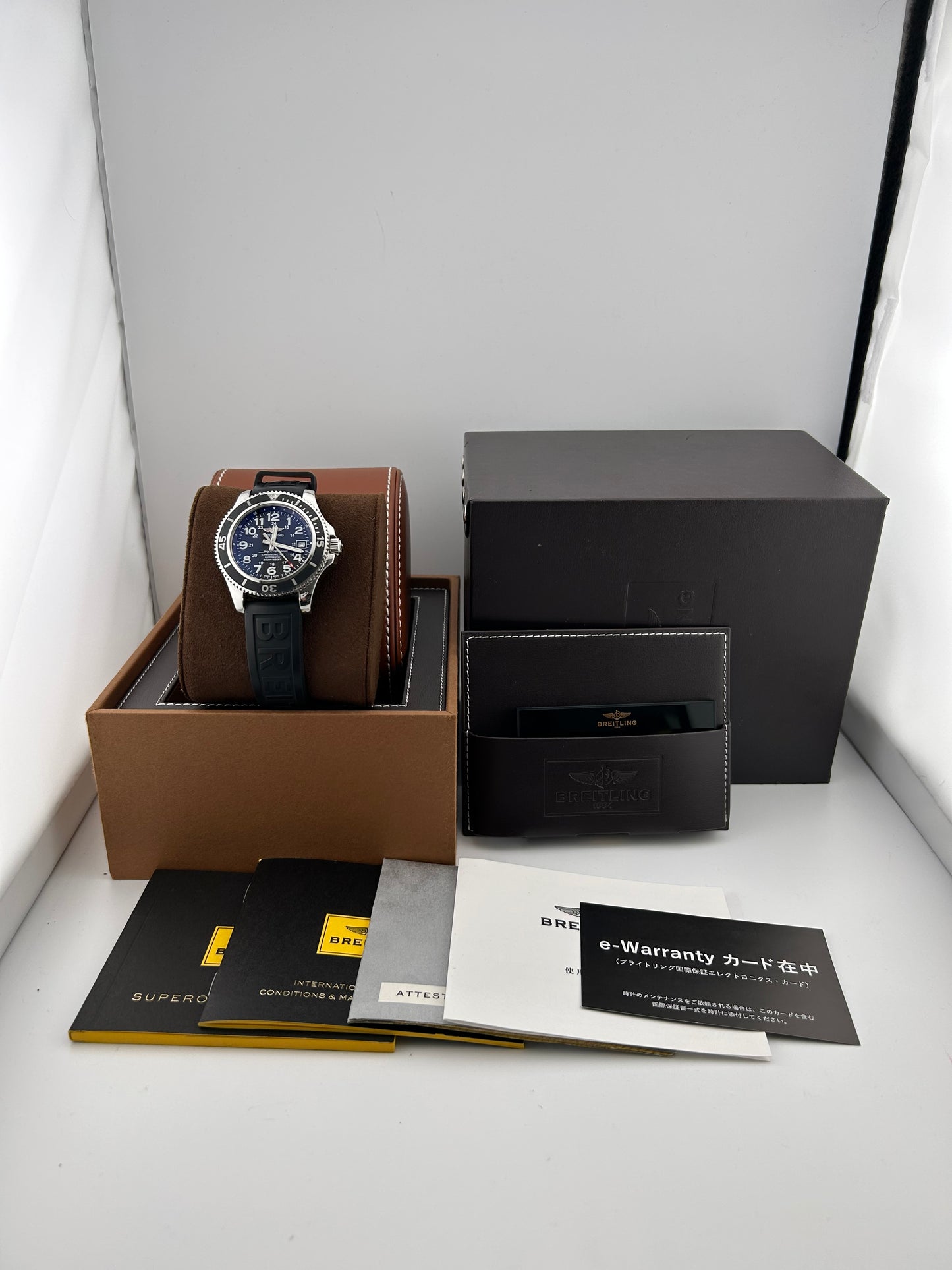 Breitling Superocean II Black Arabic Numerals Dial on Black Rubber Band Ref. A17365C9 Complete 2018 — view 7