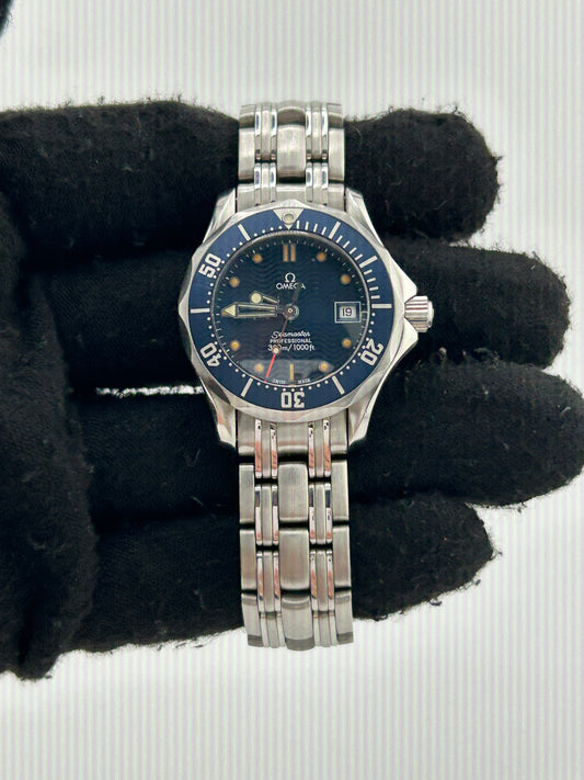 Omega Seamaster Blue Dial on Stainless Steel Bracelet Ref. 2583.80.00 — view 2