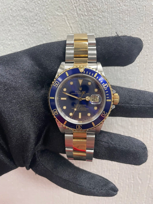 Rolex Submariner Blue Dial on Oyster Ref 16613 with Papers 1993