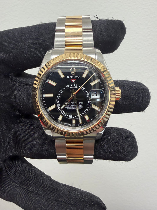 Rolex SkyDweller Black Dial on Oyster Ref. 326933 Card 2021 — view 2