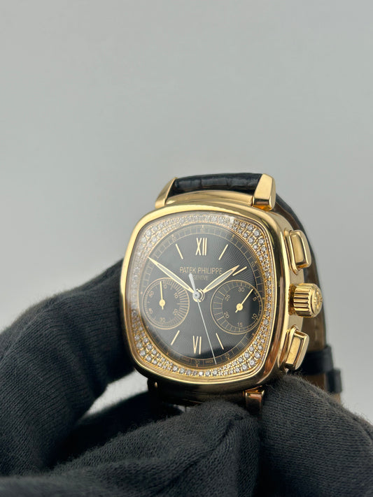 Patek Philippe Chronograph Black Dial Ref. 7071R-010 Complete 2016 — view 2