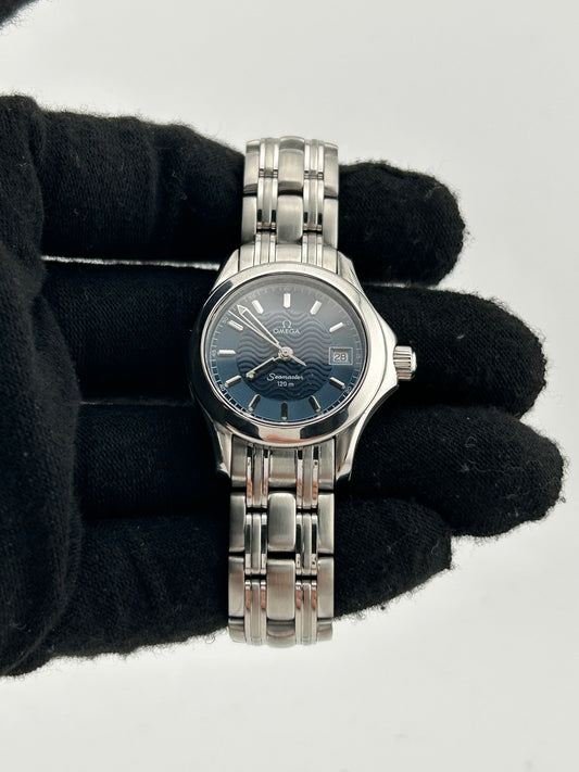 Omega Seamaster Blue Wave Motif Dial on Stainless Steel Bracelet Ref. 2511.81.00 — view 2