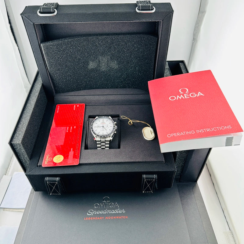 Omega Speedmaster Moonwatch Professional White Dial on Stainless Steel Bracelet Ref 310.30.42.50.04.001 with Card