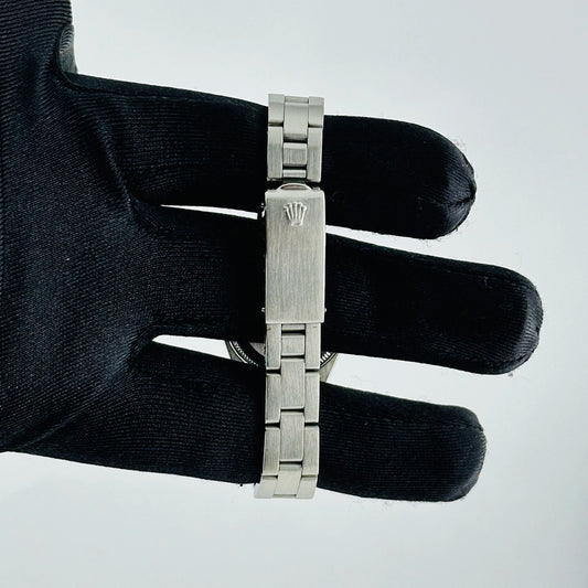 Rolex Oyster Perpetual Date Silver Dial on Oyster Ref 6917