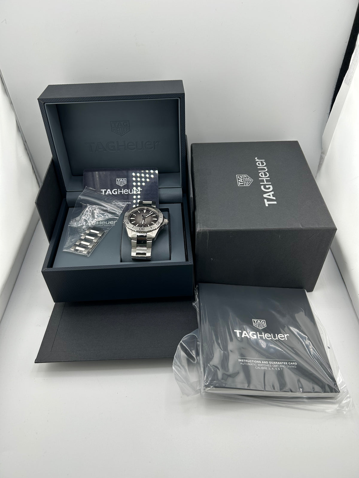 Tag Heuer Aquaracer Professional 200 Date Automatic Black Dial on Bracelet Ref. WBP2110.BA0627 Complete 2022 — view 7