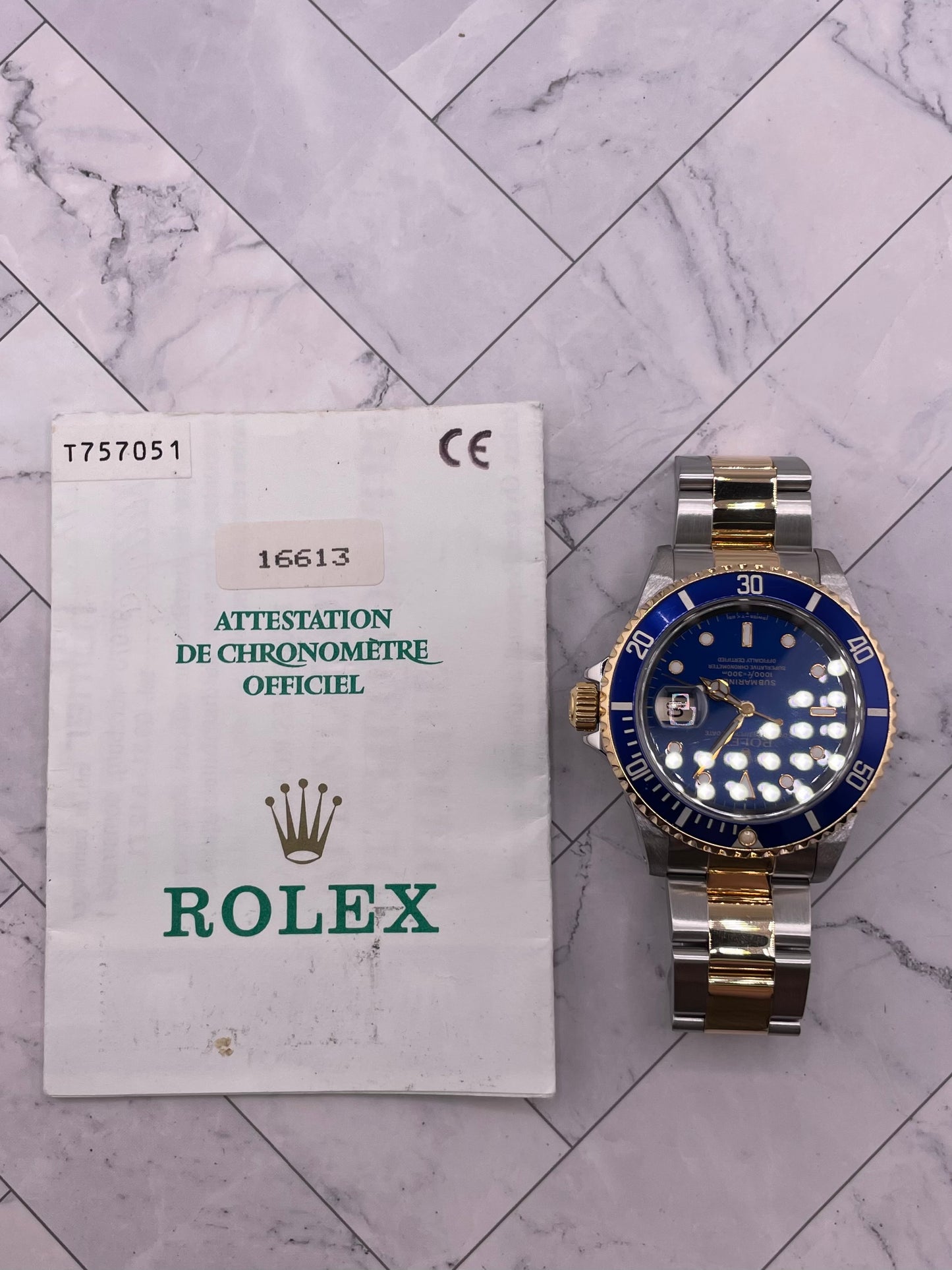 Rolex Submariner Blue Dial on Oyster Ref. 16613 Papers 1997 — view 7