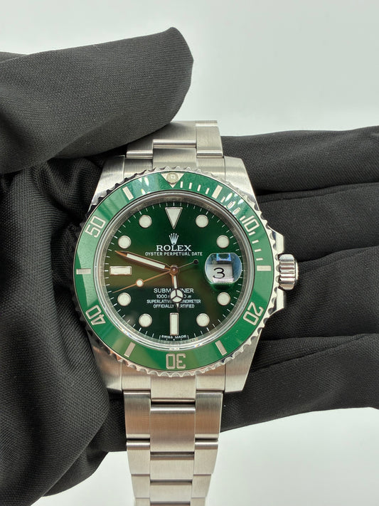 Rolex Submariner Green Dial on Oyster Ref. 116610LV Card 2014 — view 2