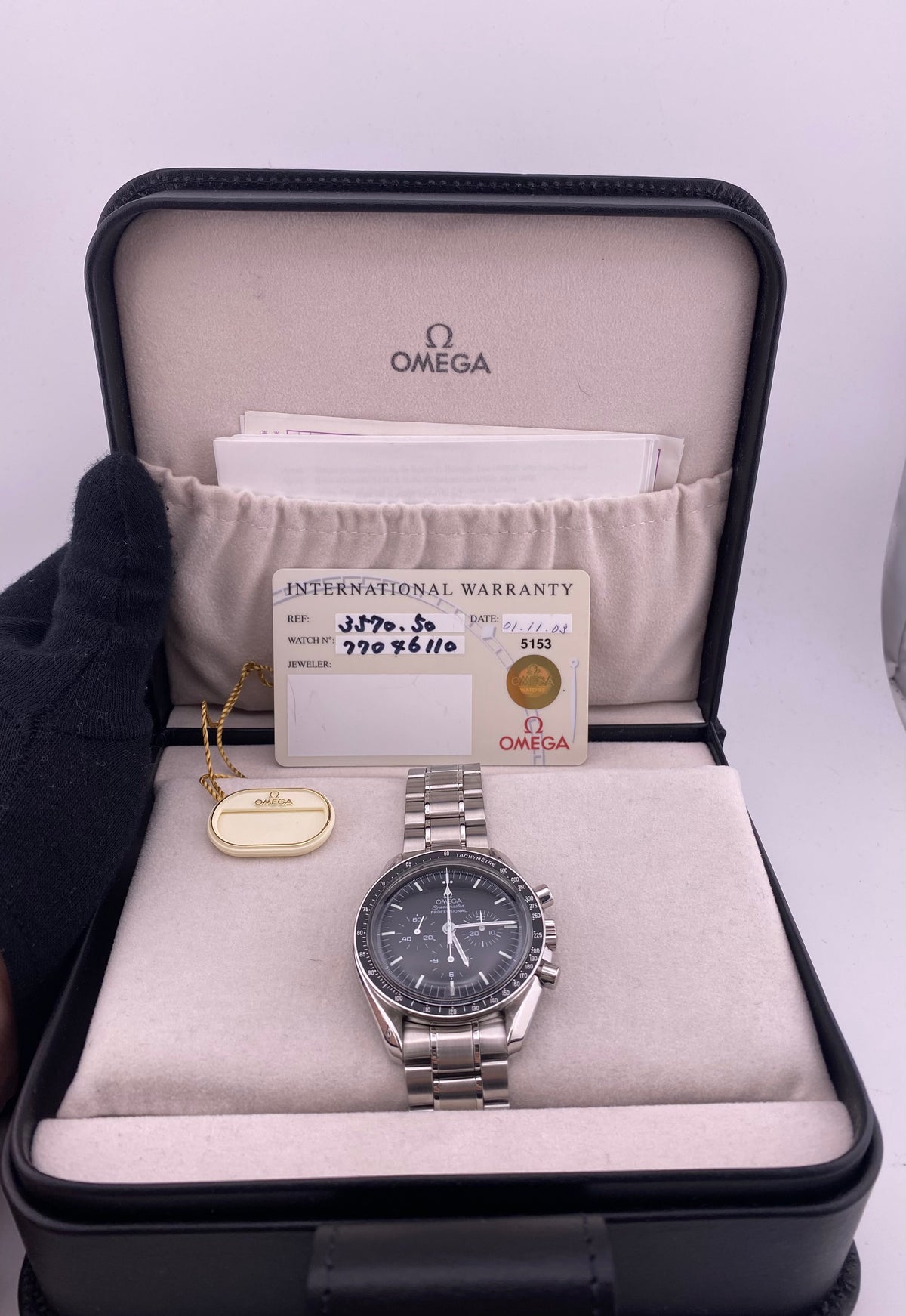 Omega Speedmaster Professional Moonwatch Black Stick Dial on Bracelet Ref. 3570.50.00 Complete 2003 — view 7