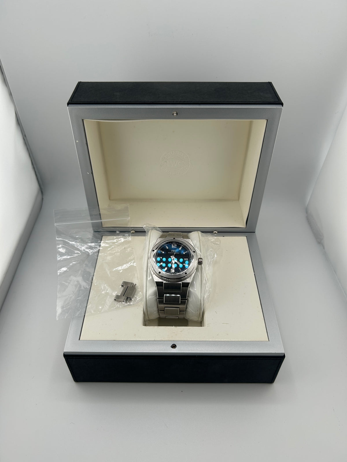 Iwc Ingenieur Automatic Black Dial on Stainless Steel Bracelet Ref. IW322701 with Box — view 8