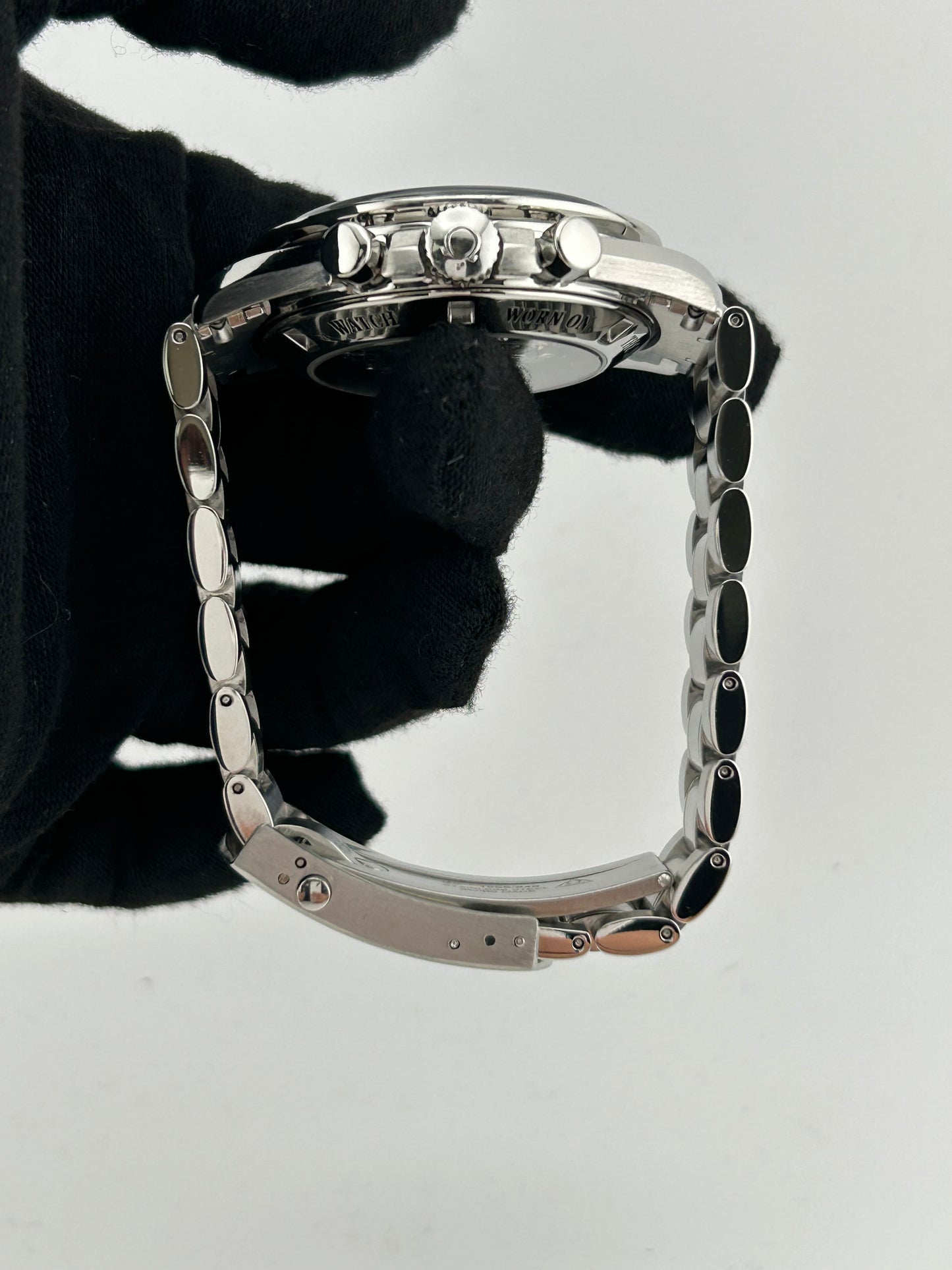 Omega Speedmaster Moonwatch Professional Black Dial on Stainless Steel Bracelet Ref. 3572.5 — view 6