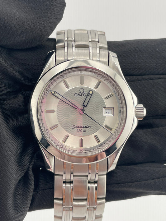 Omega Seamaster Silver Stick Dial on Stainless Steel Bracelet Ref. 2511.31.00 Card 1997 — view 2