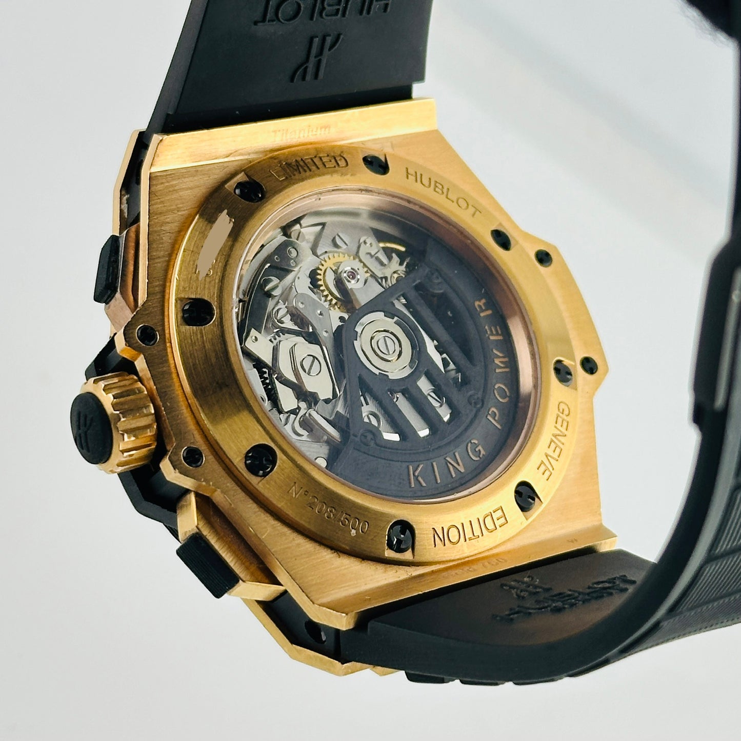 Hublot King Power Foudroyante Black Dial on Rubber Rose Gold Folding Clasp Ref. 715.PX.1128.RX 18K — view 7