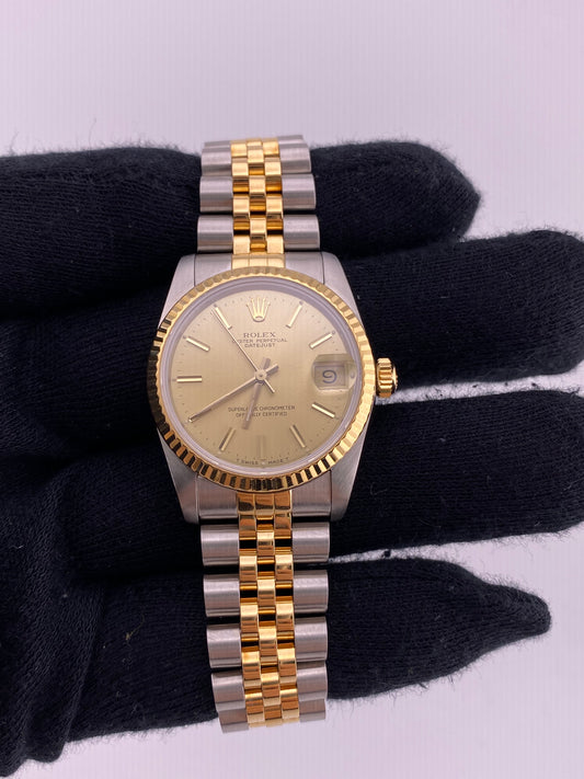 Rolex Datejust 31 Champagne Stick Dial on Jubilee Ref. 68273 — view 2