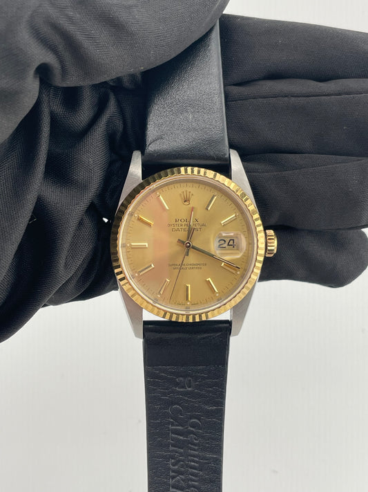 Rolex Datejust 36 Champagne Stick Dial on Generic Black Leather Strap Ref. 16233 1989 — view 2
