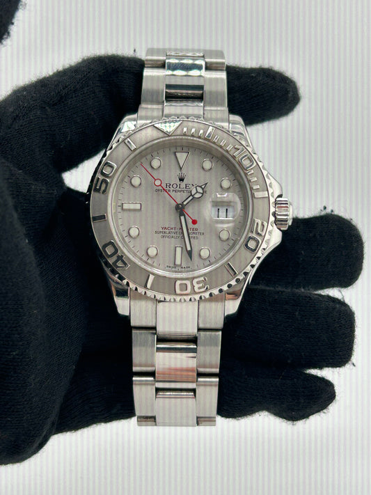 Rolex Yacht Master Platinum Dial on Oyster Ref. 16622 Papers 2004 — view 2