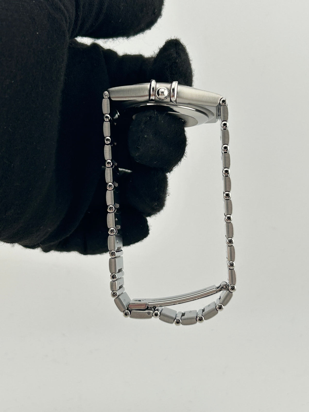 Omega Constellation Black Dial on Stainless Steel Bracelet Ref. 1502.40 — view 6