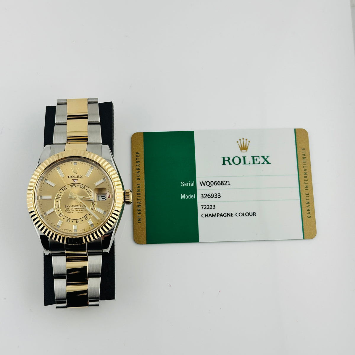 Rolex SkyDweller Champagne Dial on Oyster Bracelet Ref. 326933 Card 2018 — view 6