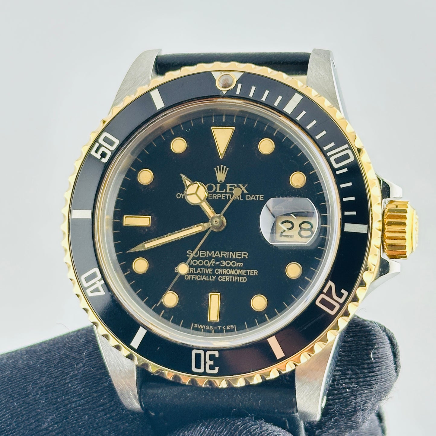Rolex Submariner Black Dial on Generic Leather Band Ref. 16803 1985 — view 2