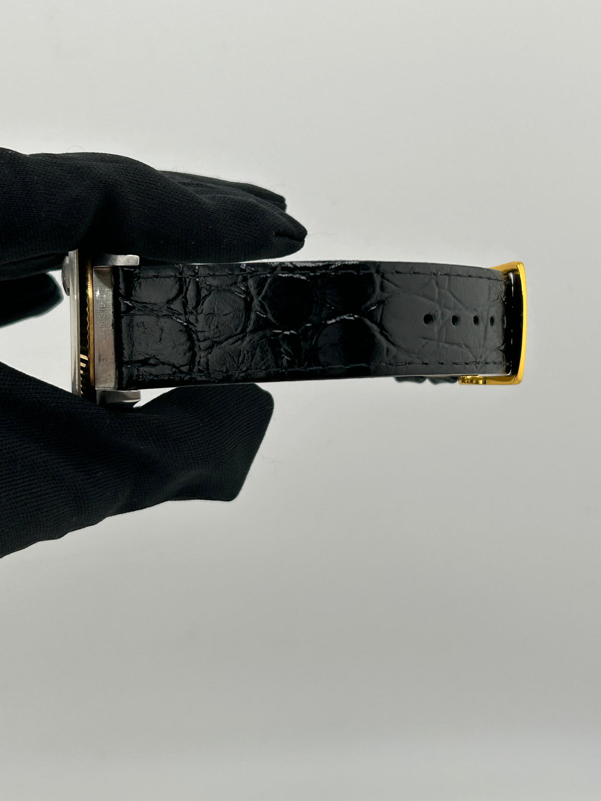 Rolex Datejust 36 Champagne Stick Dial on Generic Black Leather Strap Ref. 16233 1993 — view 5