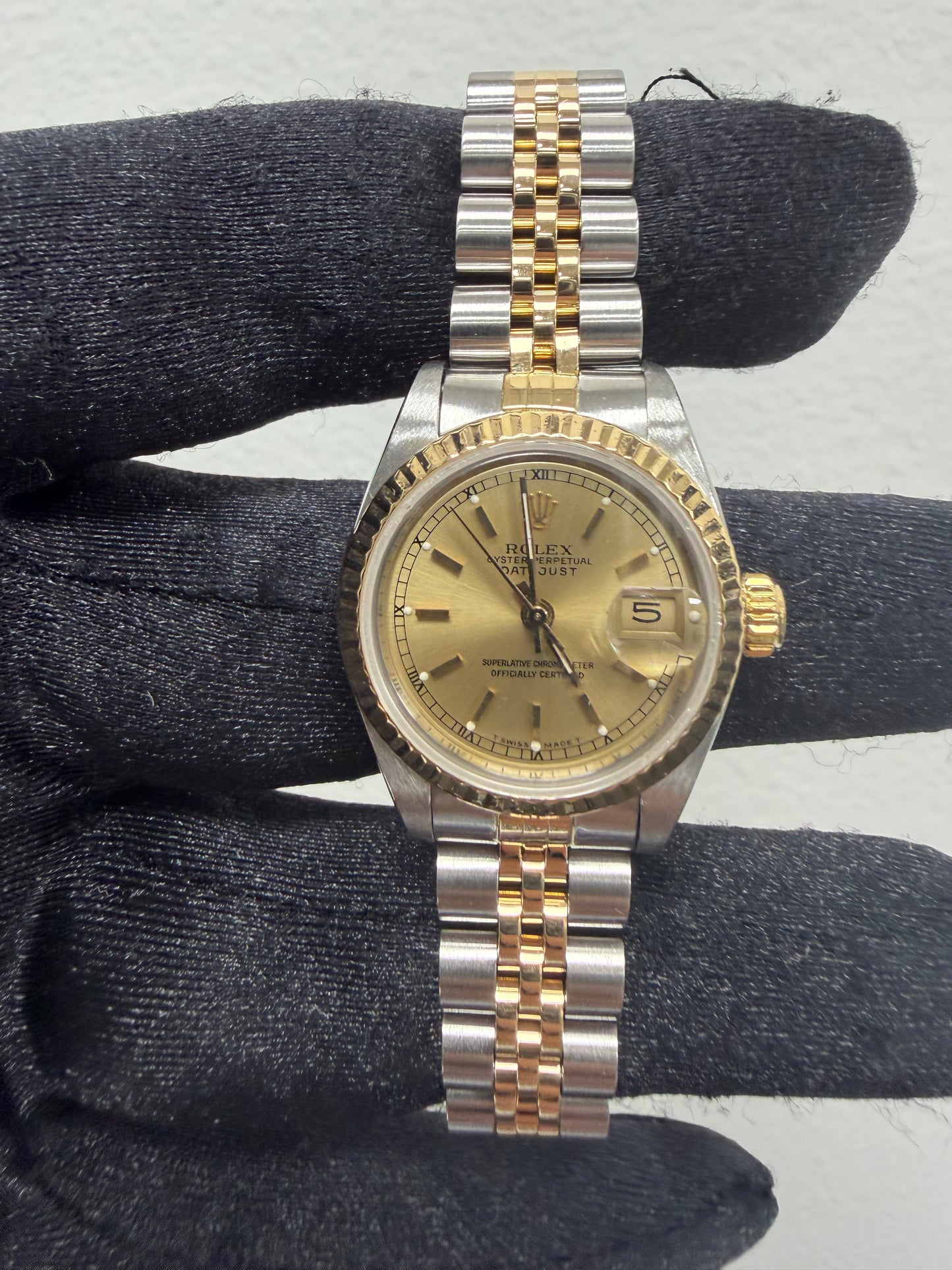 Rolex Datejust Lady Champagne Stick Dial on D Link Jubilee Ref. 69173 1989 — view 2