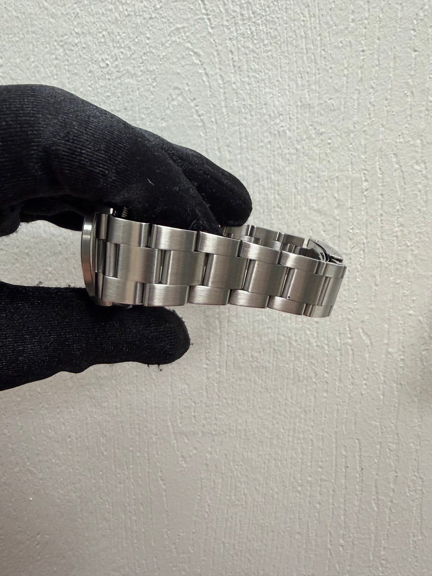 Rolex Air-King Black Dial on Oyster Ref. 14010 Papers 1998 — view 4