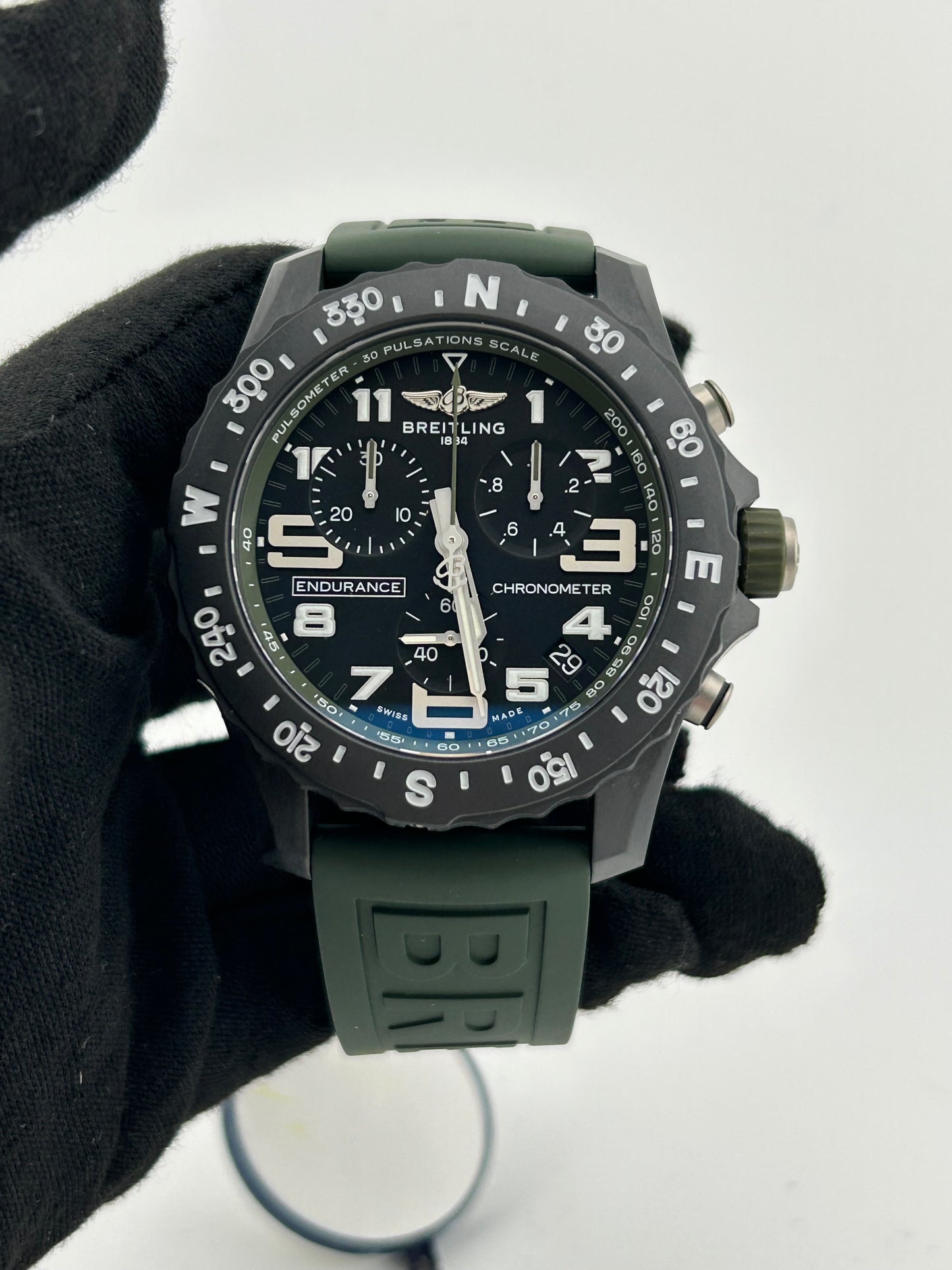 Breitling Endurance Pro Black Dial on Green Rubber Strap Ref. X82310D31B1S1 Complete 2026 — view 2