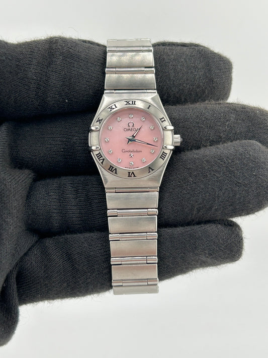 Omega Constellation Mini Pink Mop Dial on Stainless Steel Bracelet Ref. 1562.65.00 Card 1998 — view 2