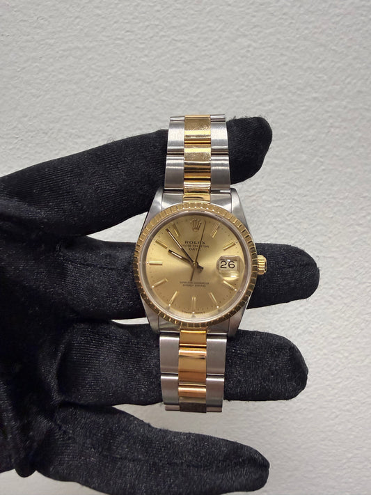 Rolex Oyster Perpetual Date Champagne Stick Dial on Oyster Ref. 15223 Papers 1990 — view 2