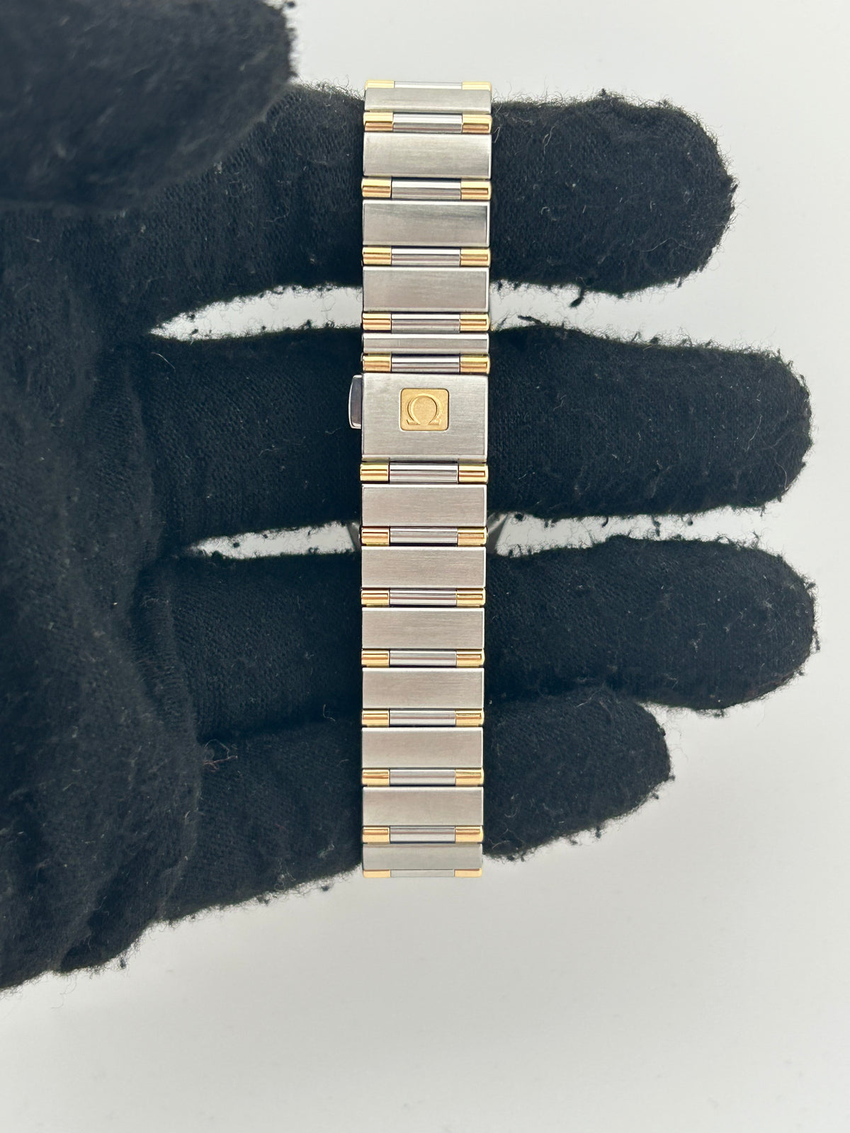 Omega Constellation Gold Dial on 2 Tone Yellow Gold / Stainless Steel Bracelet Ref. 1362.10 — view 4