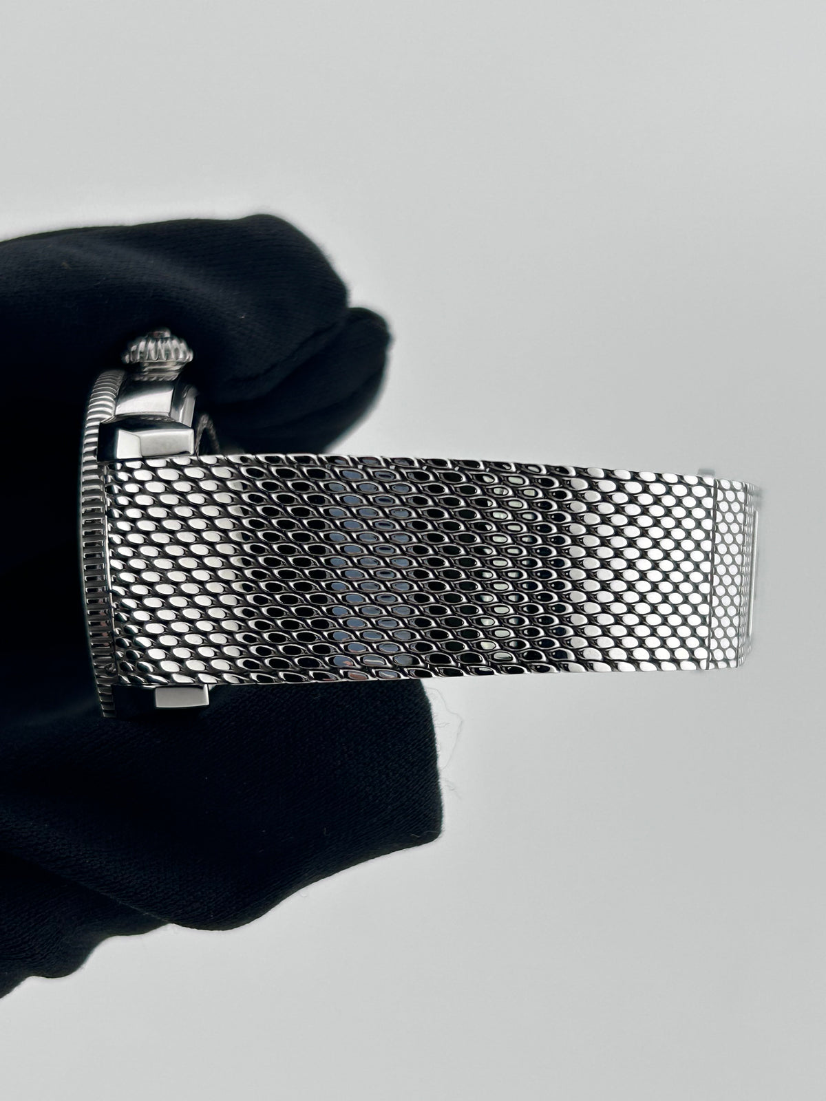 Breitling Superocean Heritage Green Dial on Mesh Metal Bracelet Ref. A10390 Complete — view 5