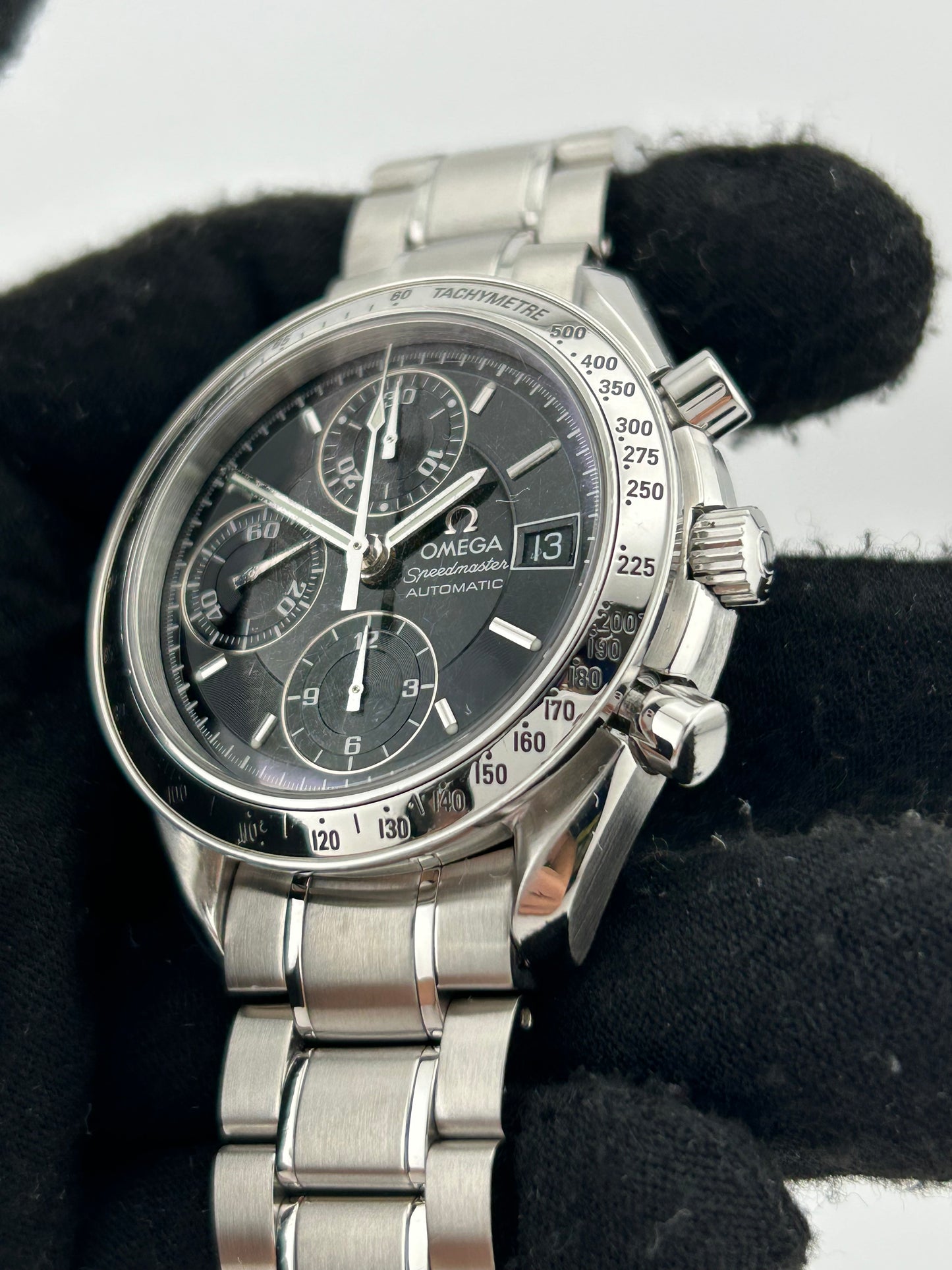 Omega Speedmaster Black Dial on Stainless Steel Bracelet Ref. 3513.50.00 — view 3