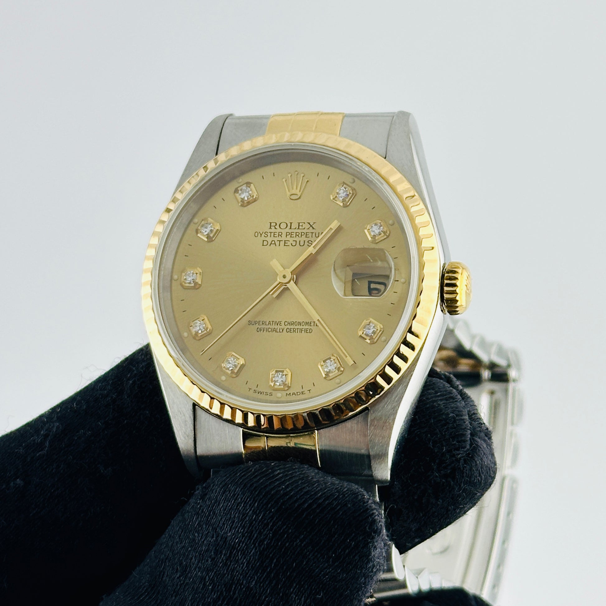 Rolex Datejust Champagne Diamond Dial on D Link Jubilee Ref. 16233 Papers 1995 — view 3
