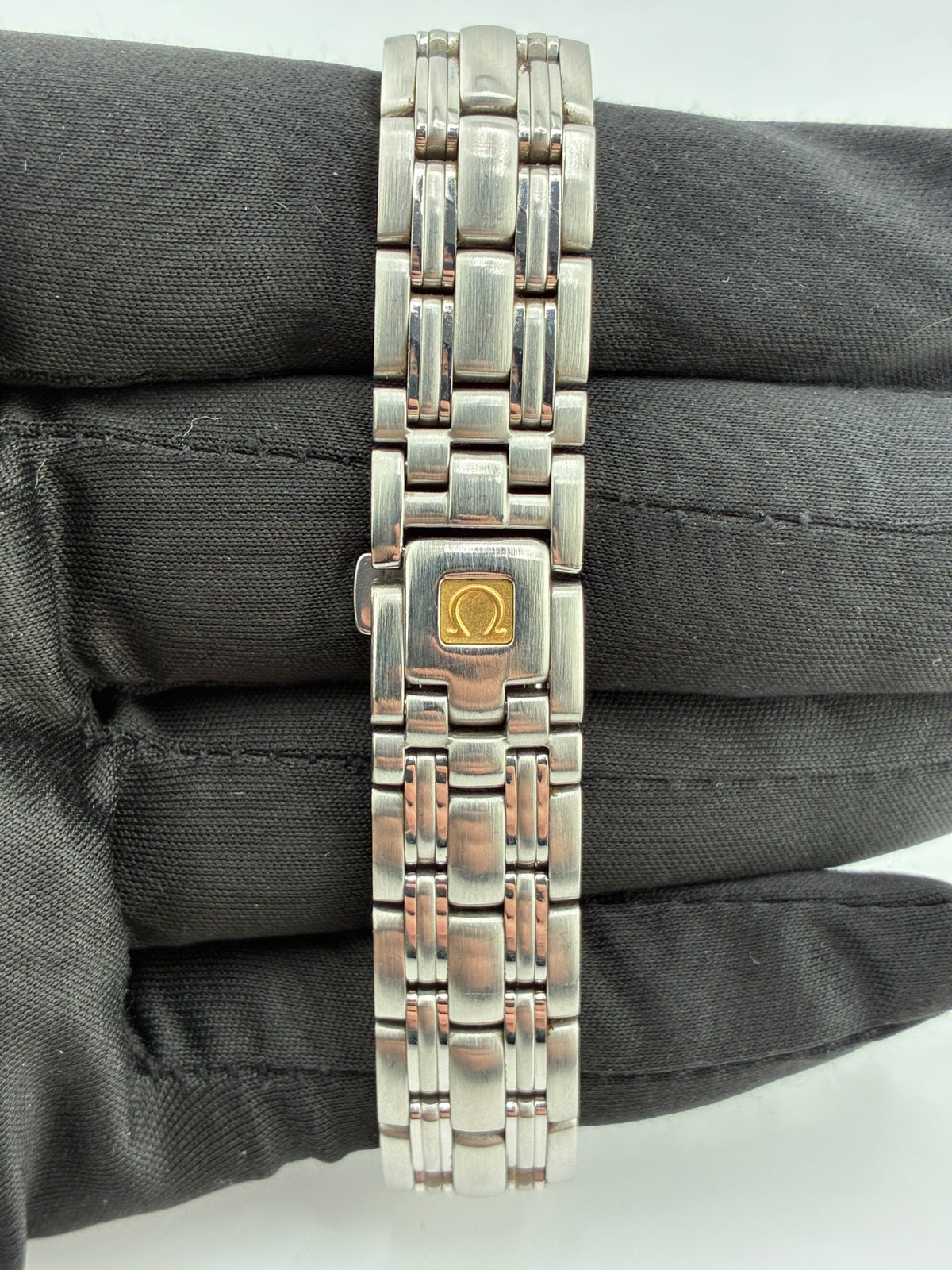 Omega Seamaster 120 M Blue Dial on Stainless Steel Bracelet Ref. 2586.80 — view 4