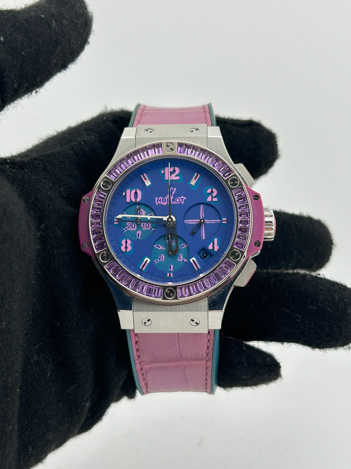 Hublot Big Bang Pop Art Amethyst Purple Dial on Pink & Blue Leather Band Ref. 341.SV.5199.LR.1905.PO — view 2