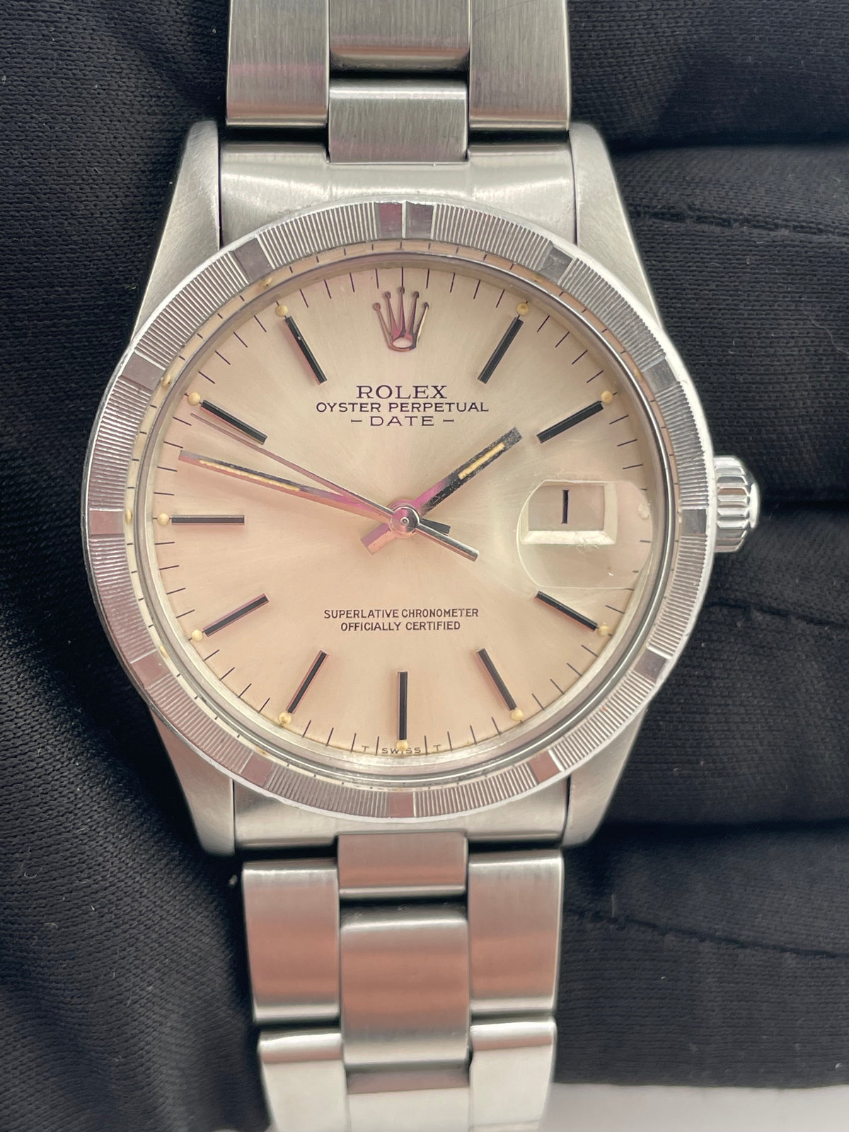 Rolex Oyster Perpetual Date Silver Stick Dial on Oyster Bracelet Ref. 15000 1981 — view 2