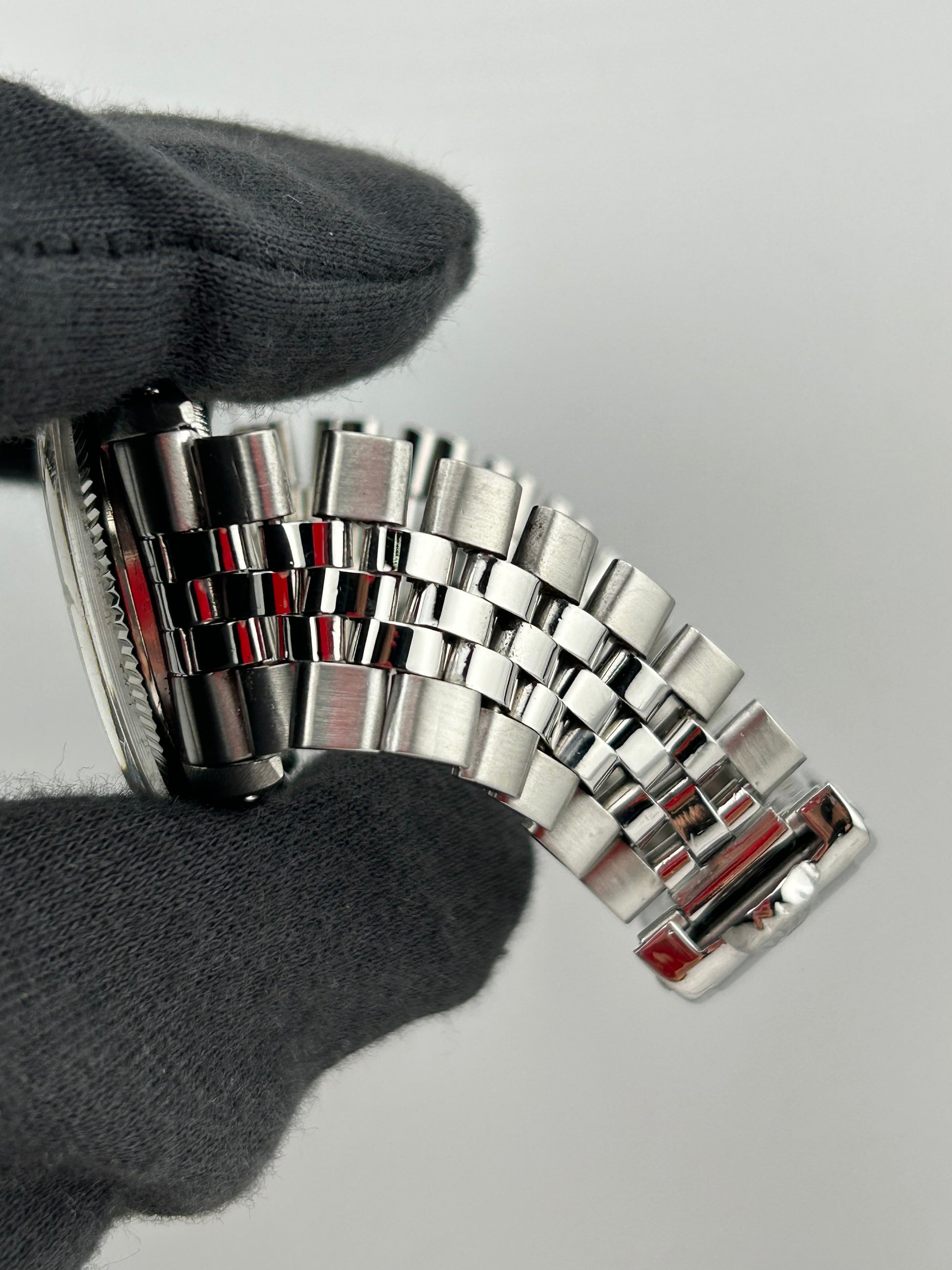 Rolex Datejust Silver Dial on Jubilee Ref. 6605/4 — view 4
