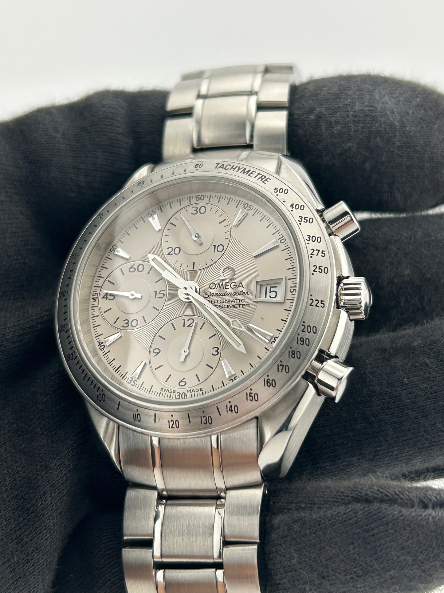 Omega Speedmaster Date Silver Dial on Stainless Steel Bracelet Ref. 3211.30.00 Card 2012 — view 3