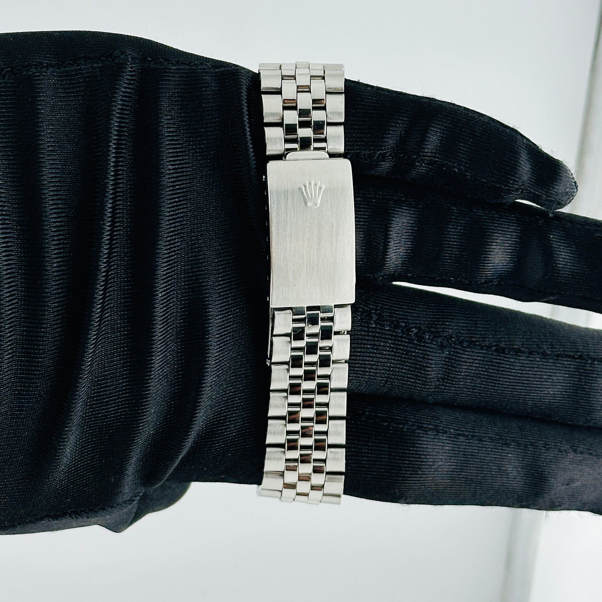 Rolex Datejust Thunderbird Silver Stick Dial on Folded Jubilee Bracelet Ref. 1625 1960 — view 3