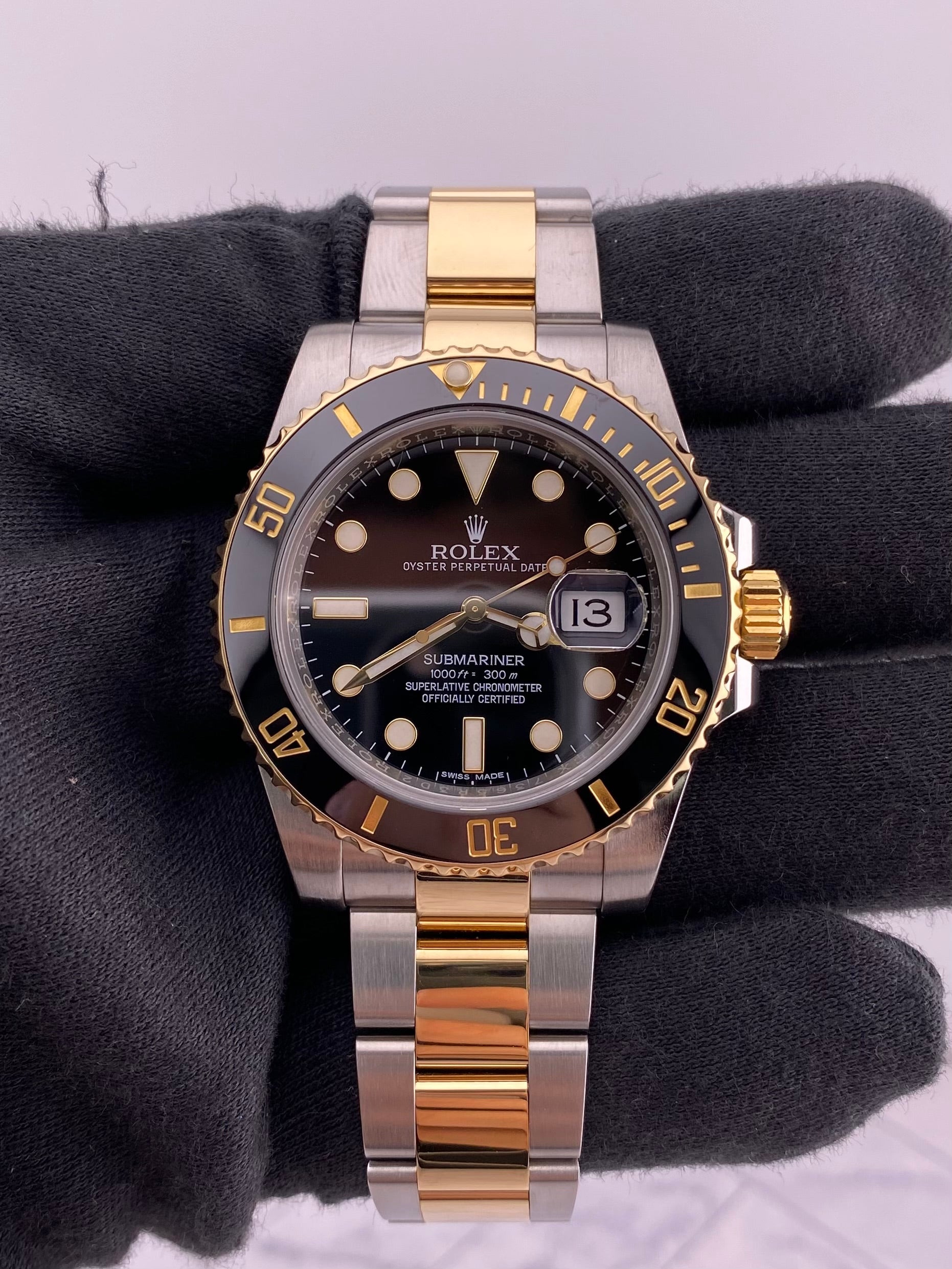 Rolex Submariner Black Dial on Oyster Ref. 116613LN Card 2016 — view 2