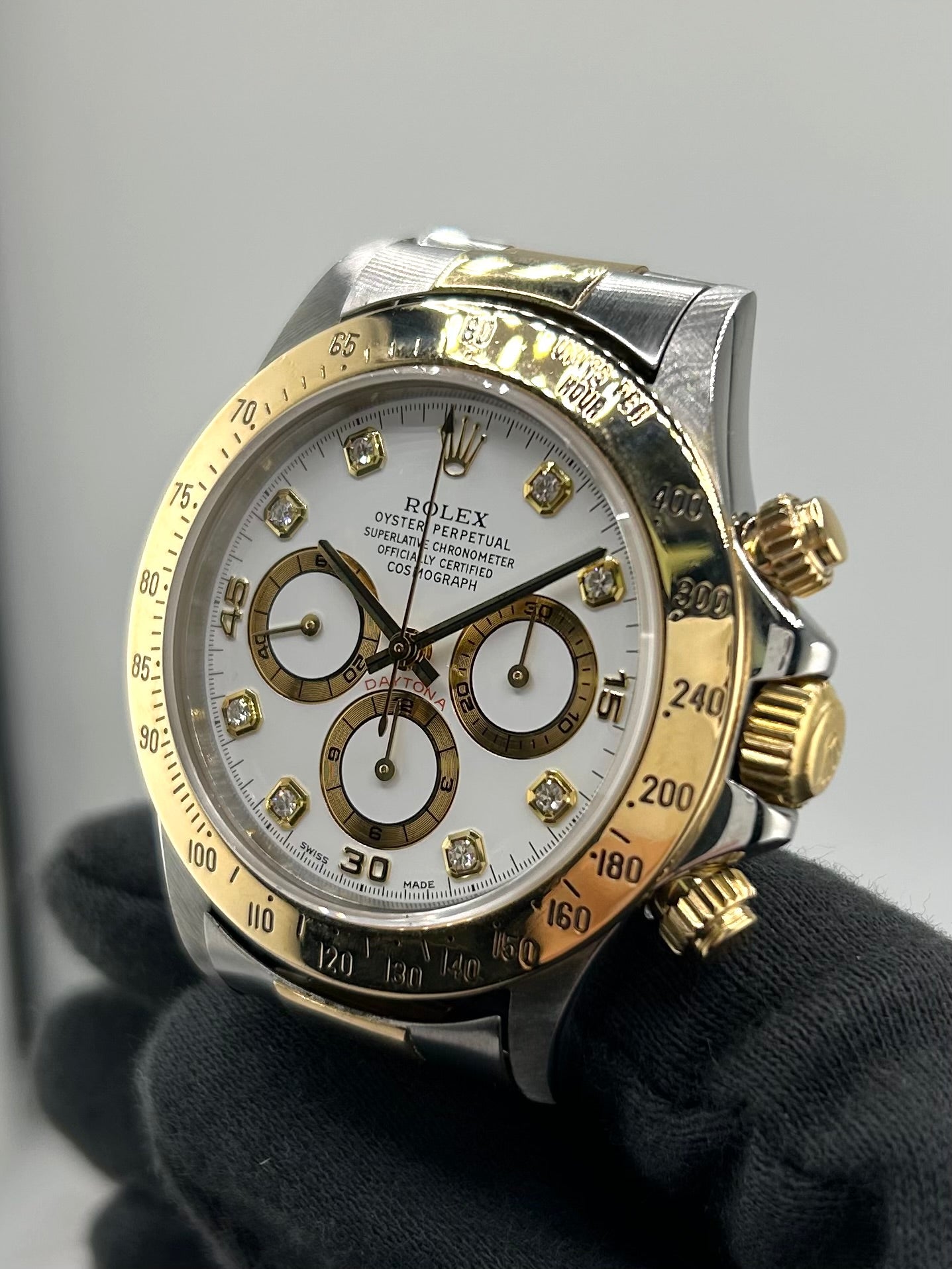 Rolex Daytona White Diamond Dial on Oyster Ref. 16523 1998 — view 3