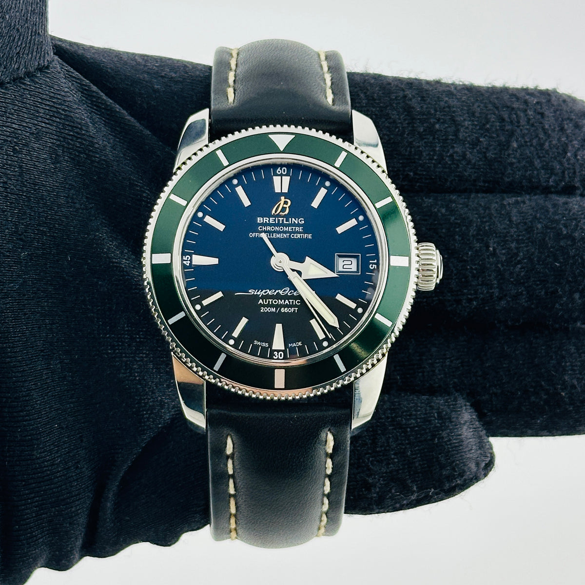 Breitling Superocean Heritage Black Dial on Leather Band Ref. A17321 — view 3
