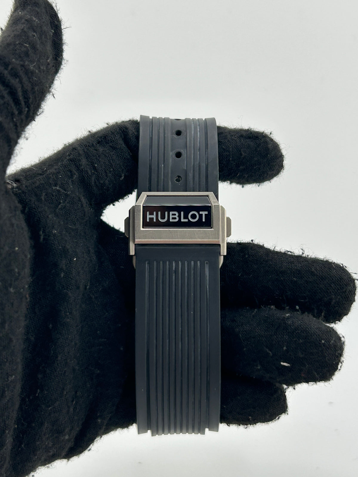 Hublot Big Bang Unico Gray Skeleton Dial on Black Rubber Band Ref. 411.NM.1170.RX with Box — view 4