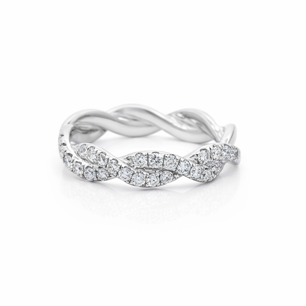 Anillo de moda de doble hilera con cuerda de oro blanco de 14 quilates y diamantes de 0,57 quilates