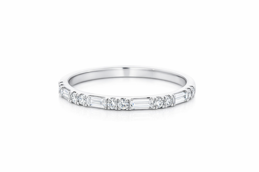 WG 14k 0.36ct 1.50g Single Row Diamond BGT & Round Fashion Ring