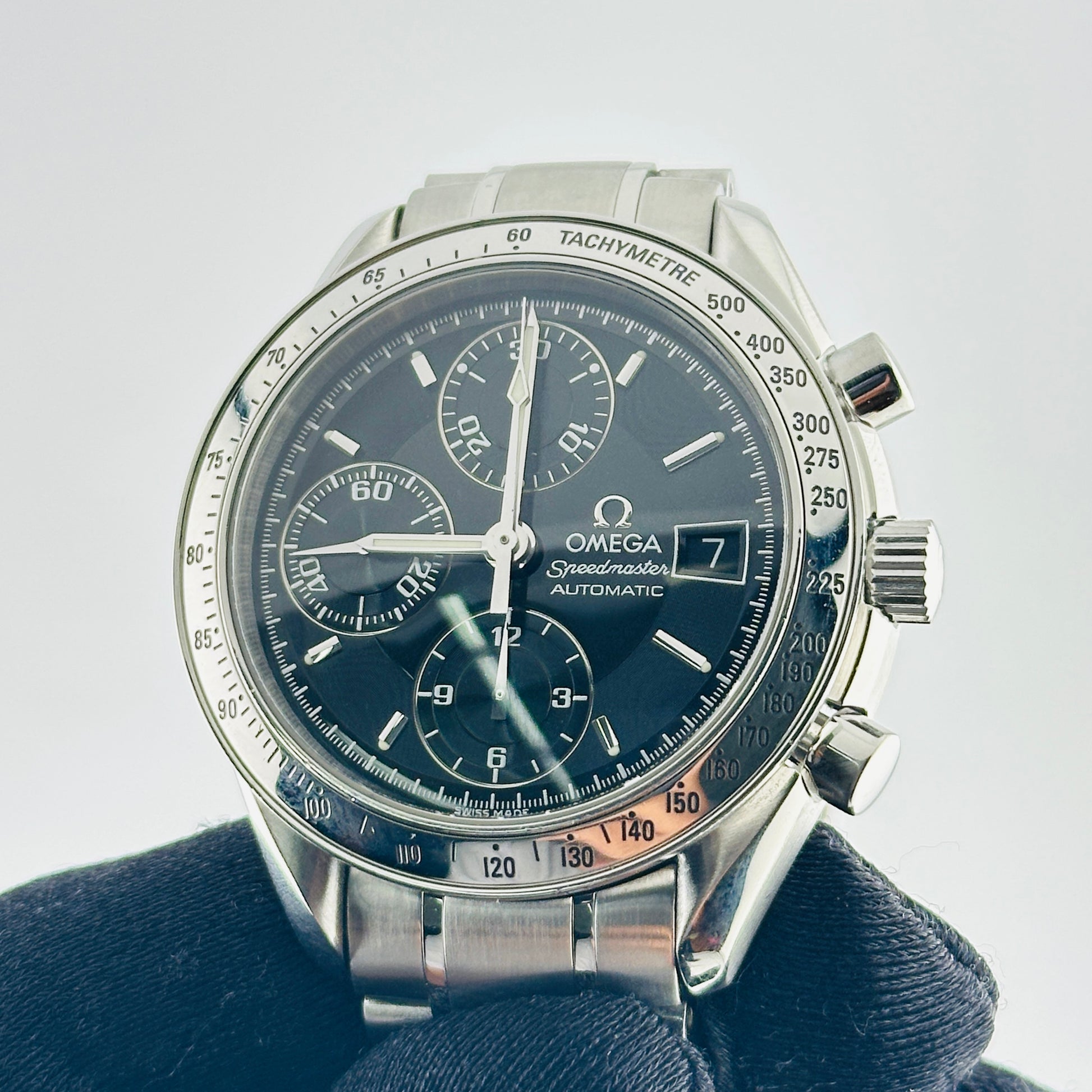 Omega Speed Master Black Dial on Stainless Steel Bracelet Ref. 3513.50.00 Card 2003 — view 3